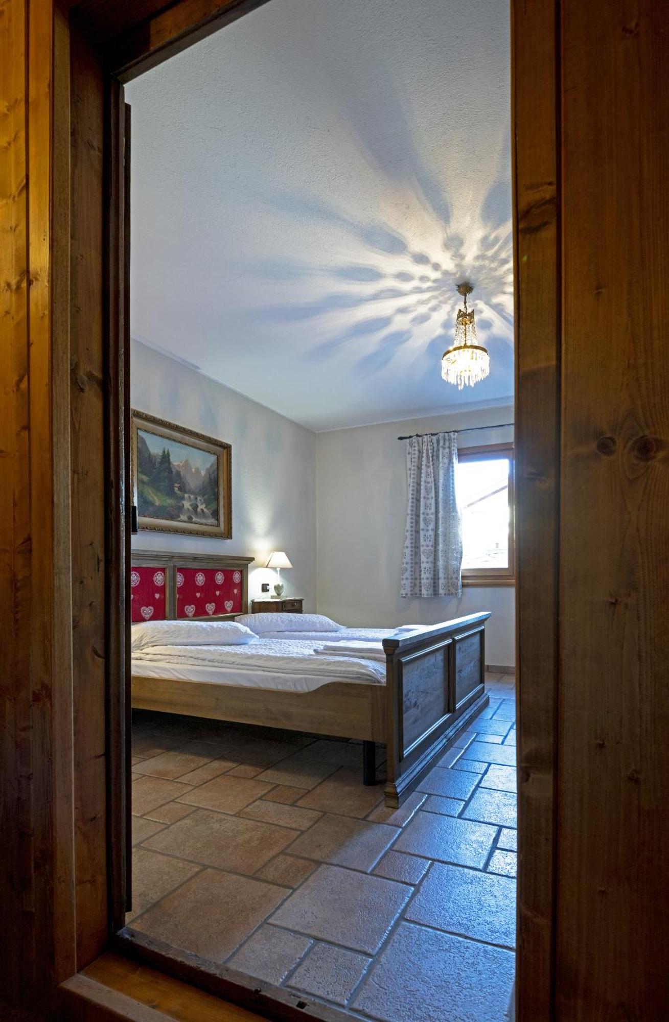Au Petit Chevrot Aparthotel Cerise Exteriör bild