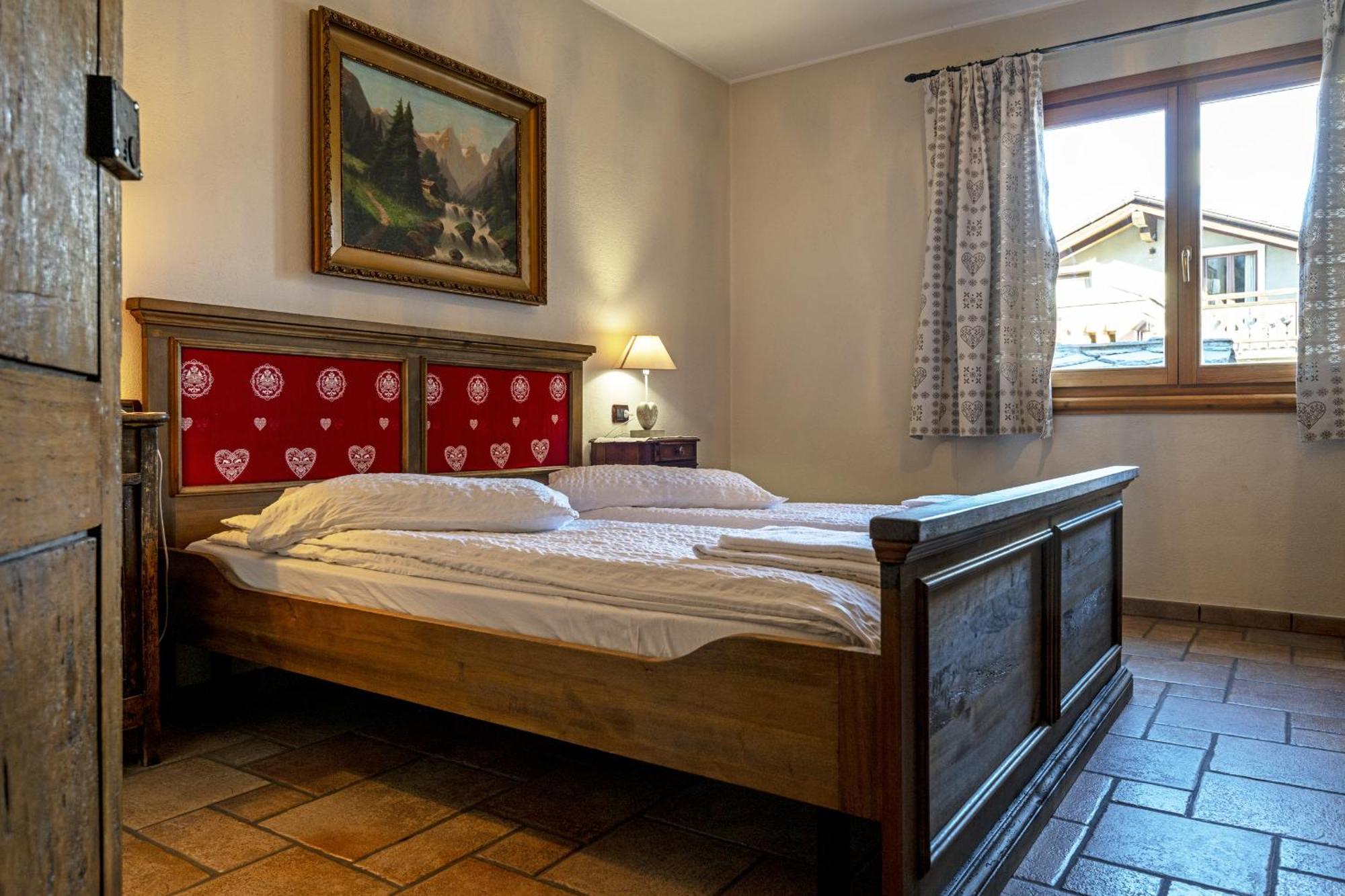 Au Petit Chevrot Aparthotel Cerise Exteriör bild