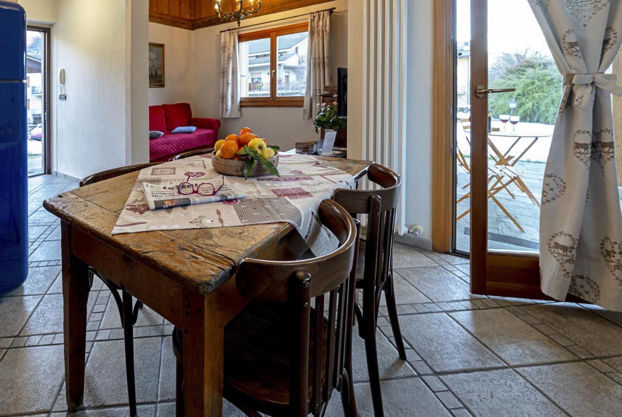 Au Petit Chevrot Aparthotel Cerise Exteriör bild