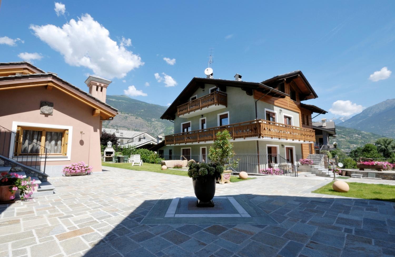 Au Petit Chevrot Aparthotel Cerise Exteriör bild